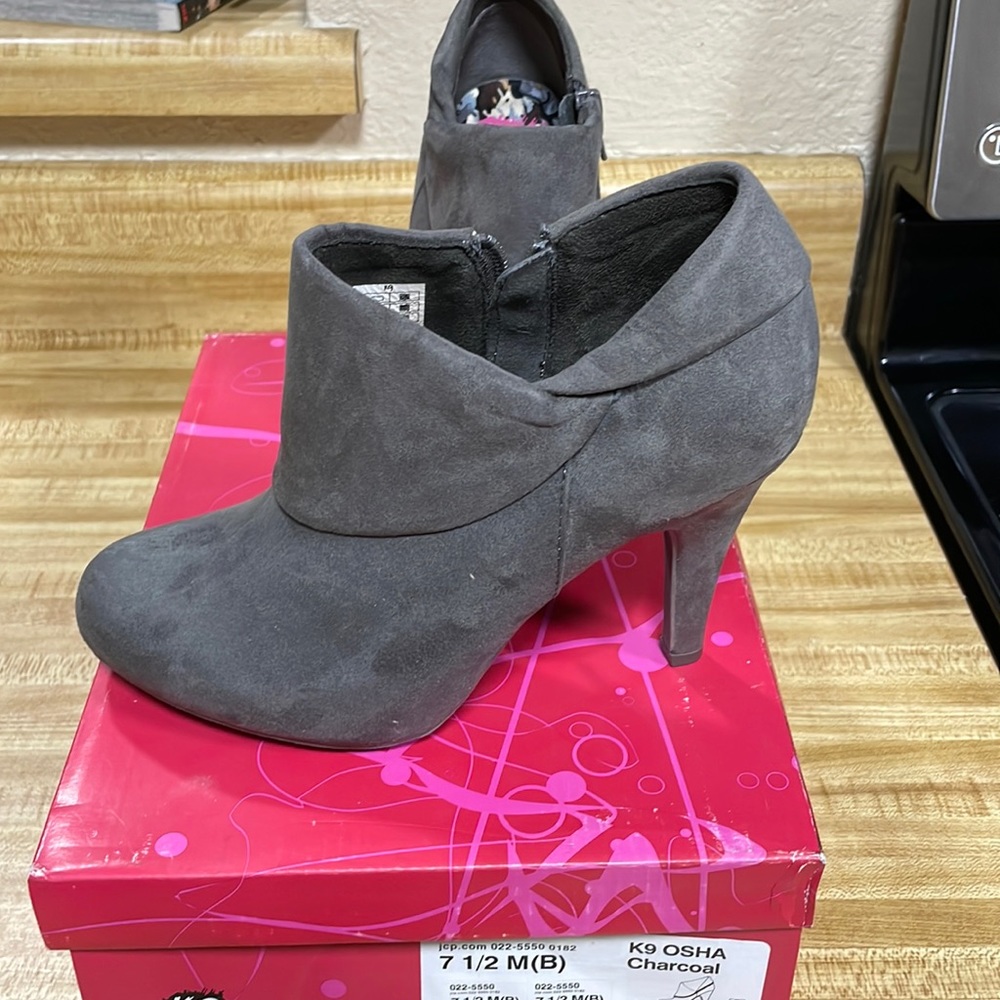 K9 Charcoal boot